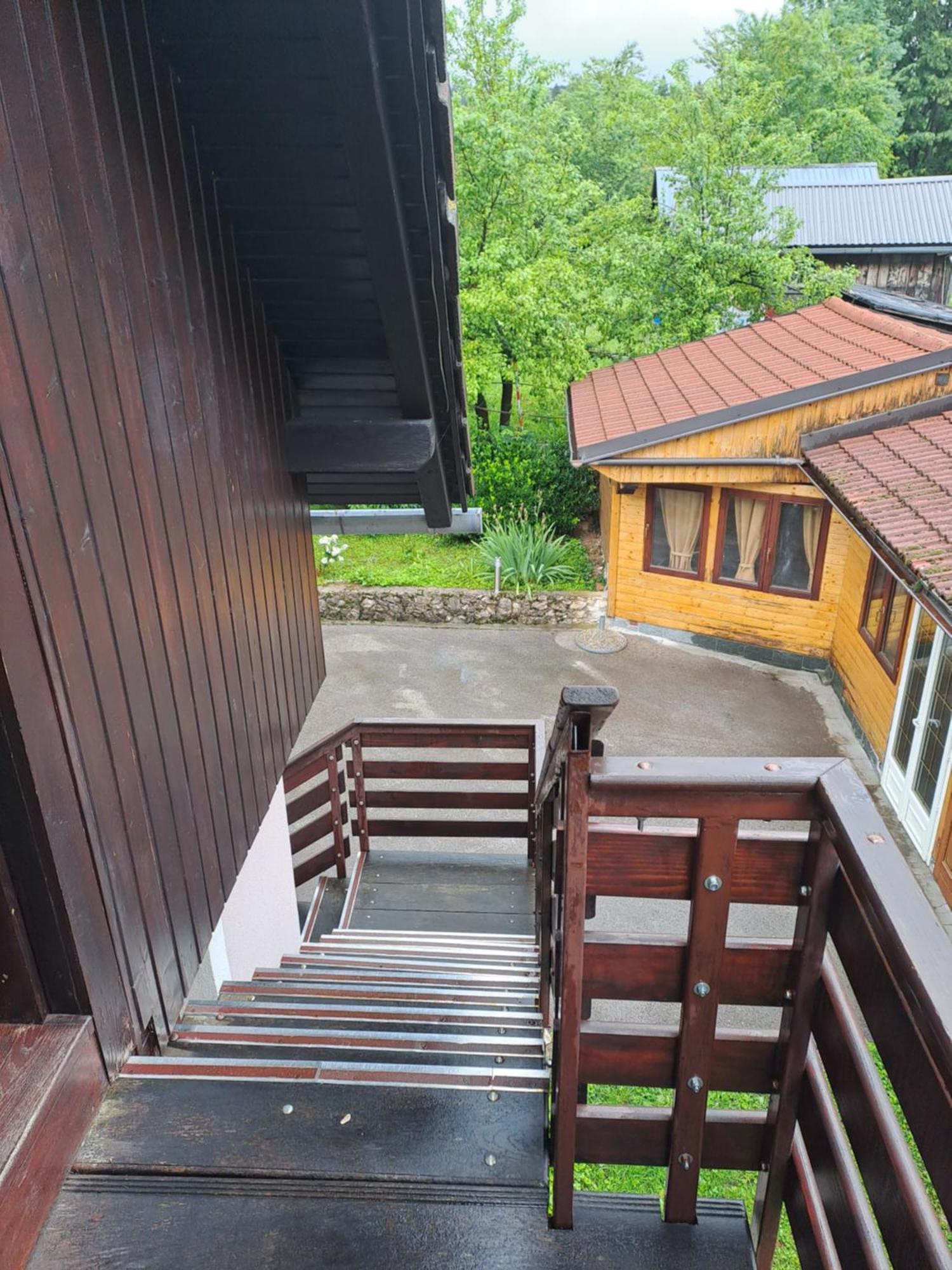 Guesthouse Andrea Poljanak Eksteriør billede