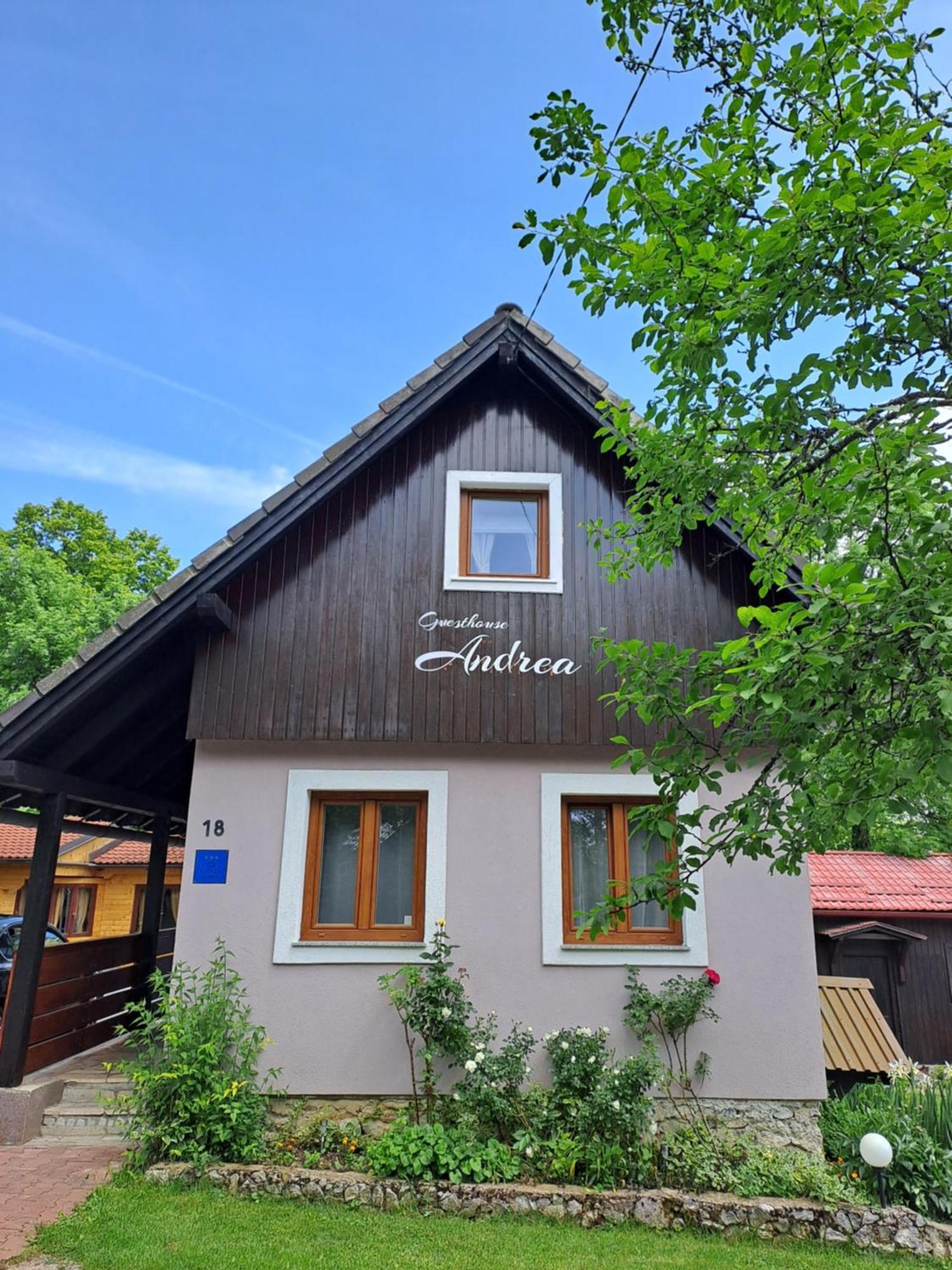 Guesthouse Andrea Poljanak Eksteriør billede