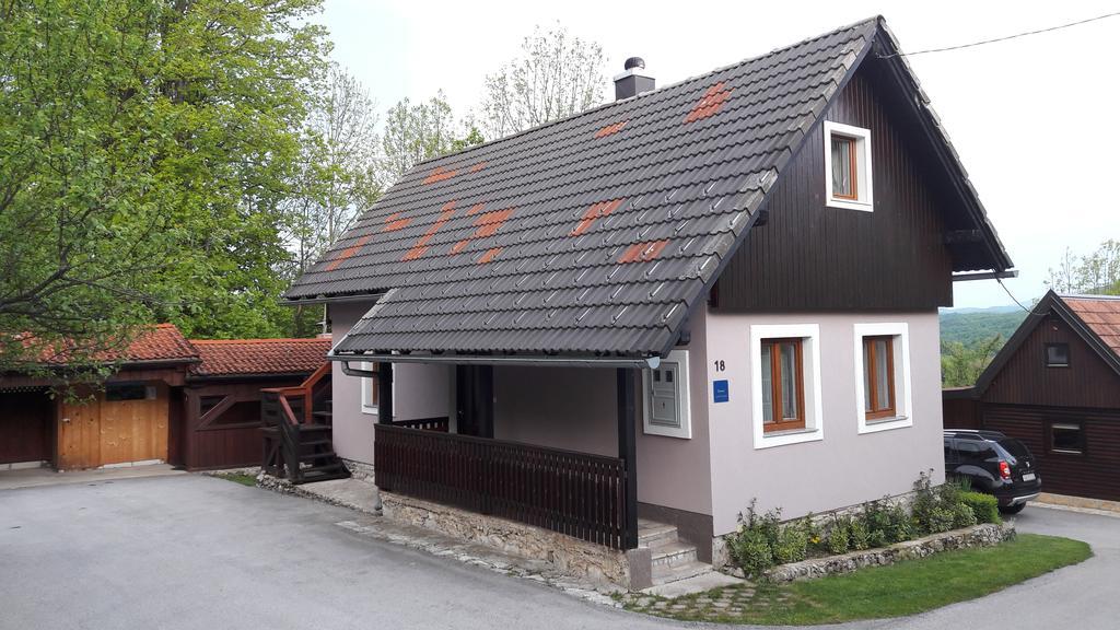 Guesthouse Andrea Poljanak Eksteriør billede